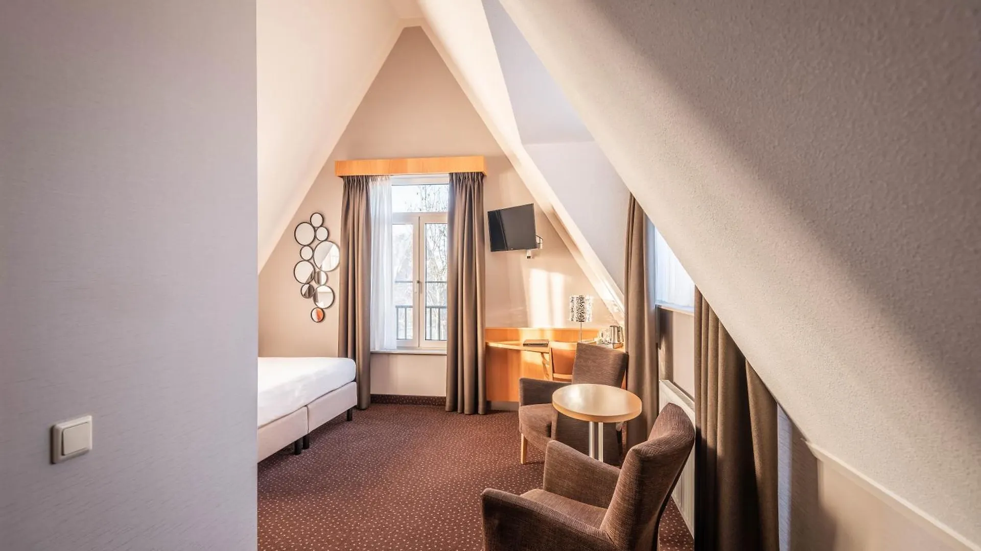 ****  Hotel آلسمير هولندا