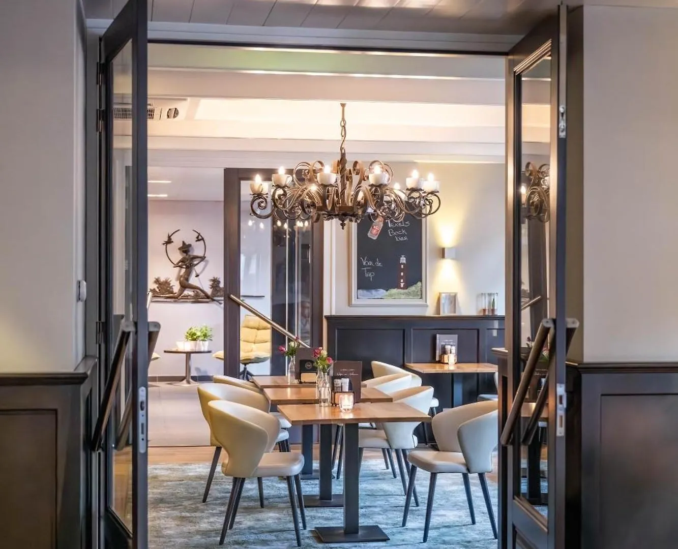 Hotel Алсмер 4*,
